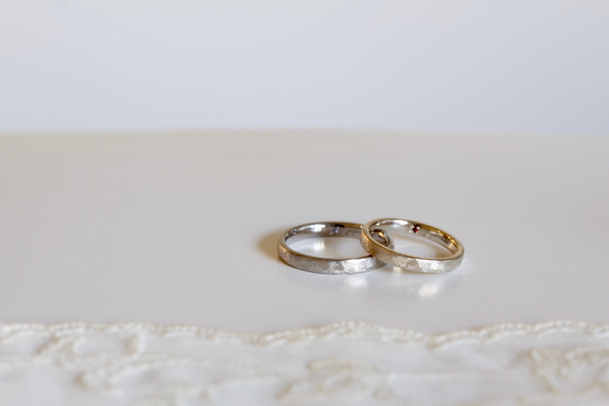 ナチュラルな結婚指輪