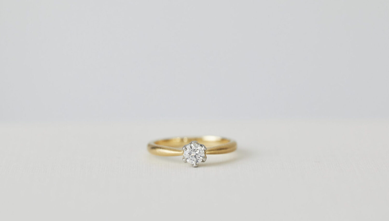 アトリエタマリの婚約指輪デザインcrown（クラウン）