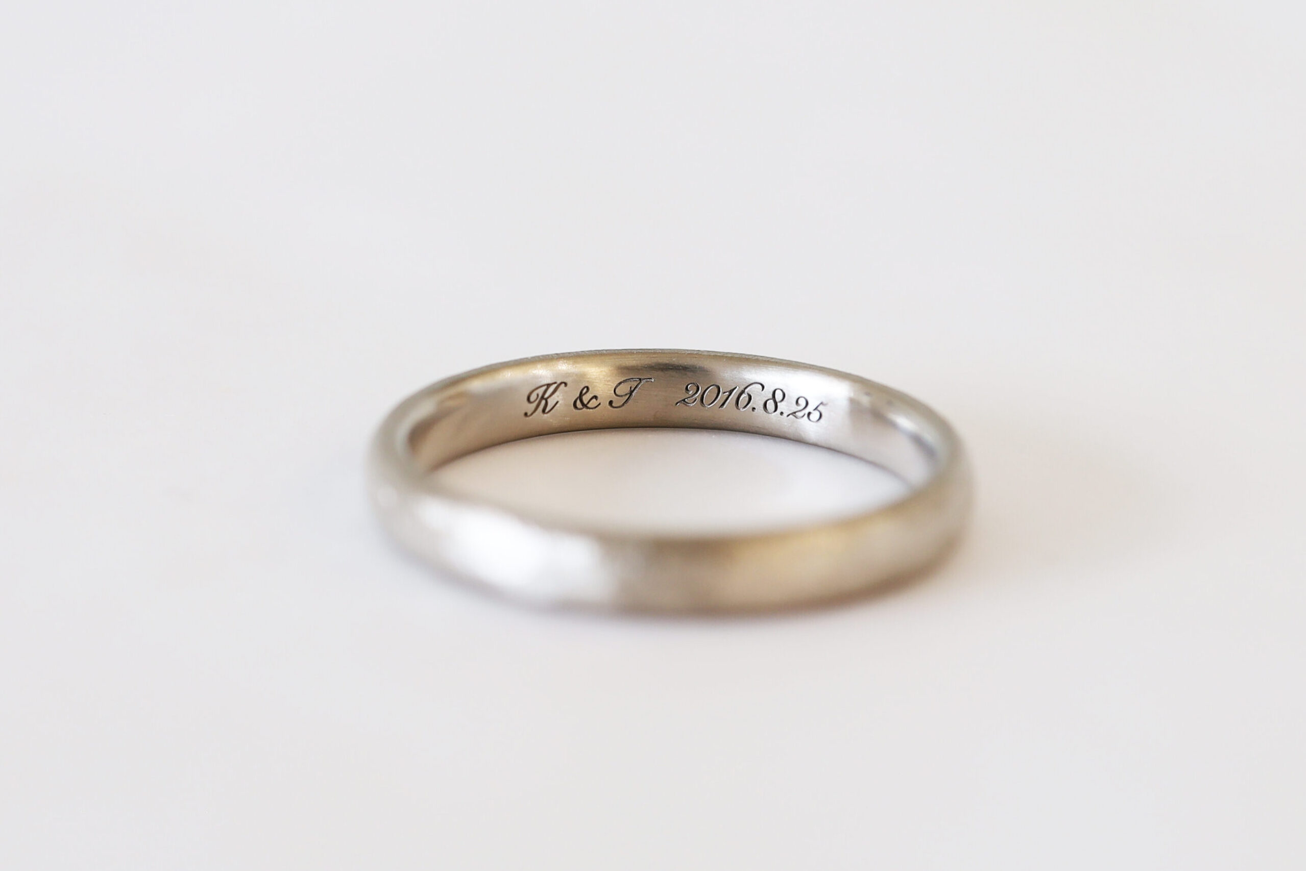 アトリエタマリ結婚指輪のレーザー刻印