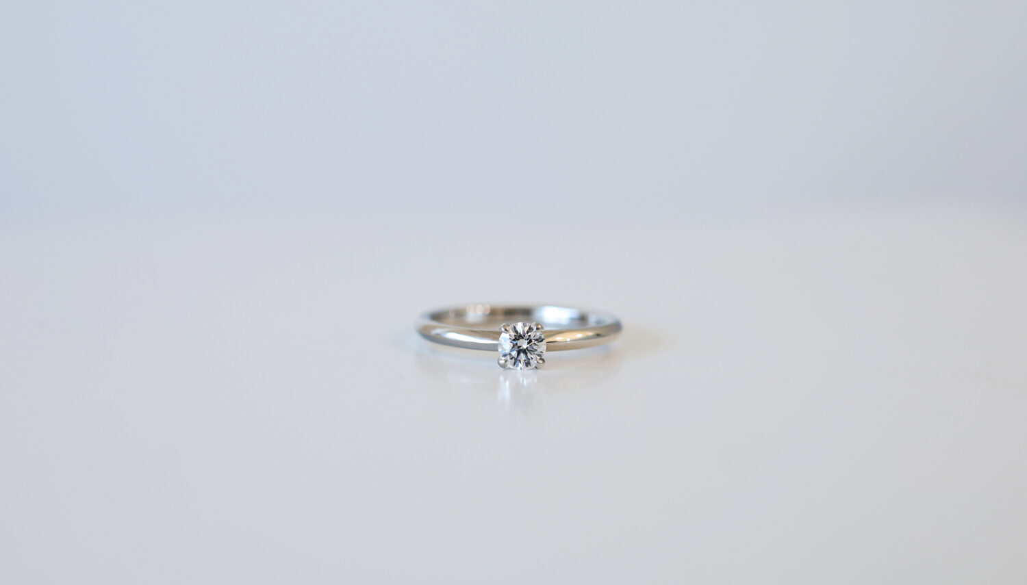アトリエタマリのプラチナの婚約指輪ダイヤモンド　デザインクラシック